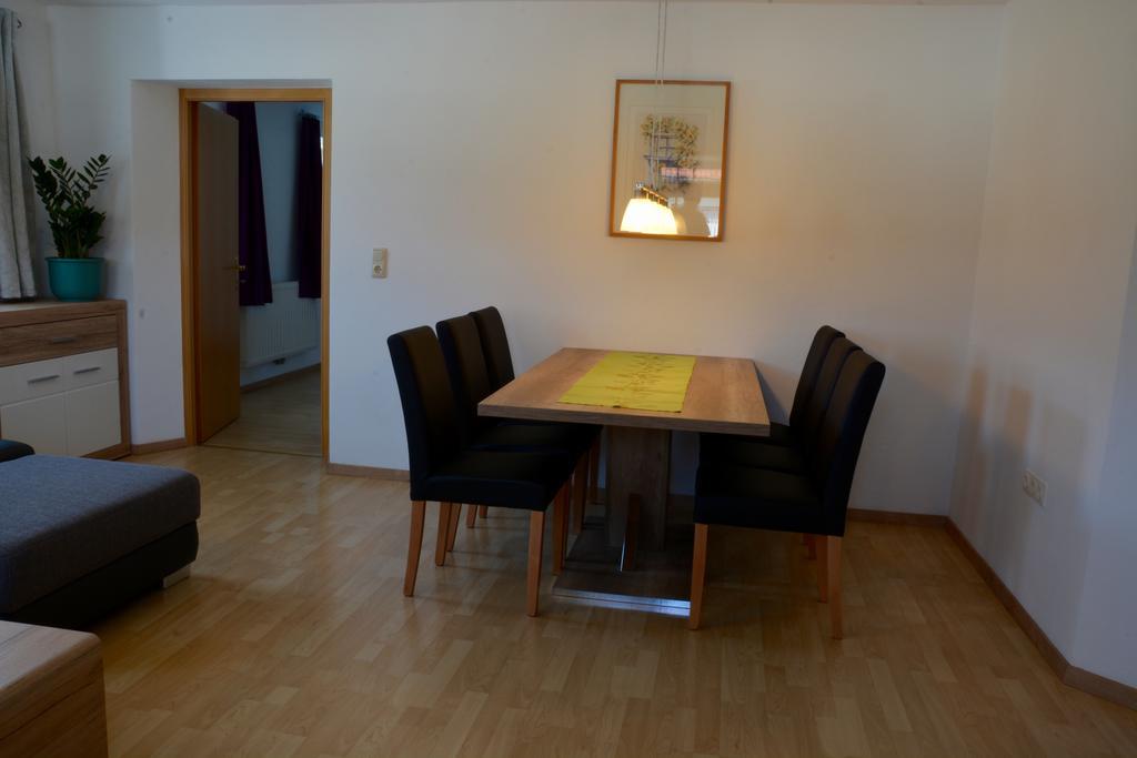 罗伊特Haus Claudia公寓 外观 照片